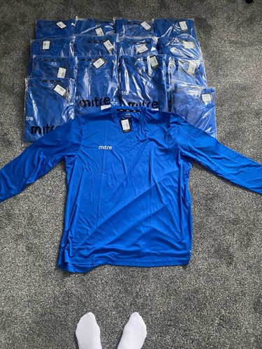 Full team football kit 15 - x,