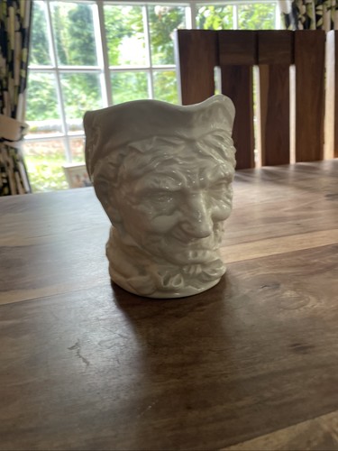 Royal doulton large granny - royal,