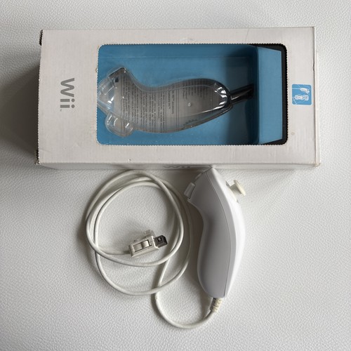 Genuine nintendo wii nunchuck - nintendo,