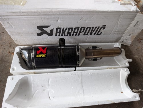 Akrapovic slip line - slip-on,