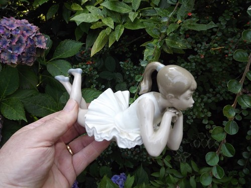Nao pottery figure - nao,