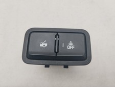 Boot lid/tailgate button