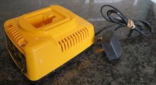 Dewalt DE9116 Battery Charger Working