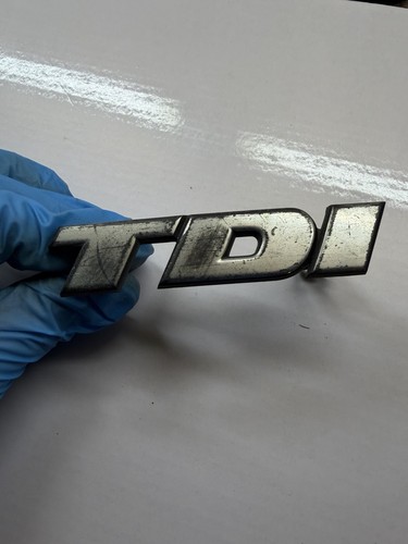 Tdi front grill badge - front,
