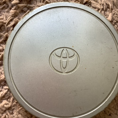 Toyota wheel centre cap - ,
