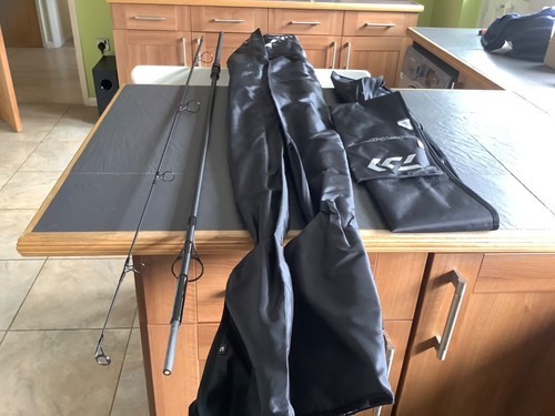 Daiwa infinity x45 carp - , rods