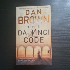 The Da Vinci Code by Dan Brown (Paperback)