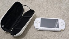Sony ORIGINAL Playstation Portable PSP-1000 Ceramic White + UK Charger