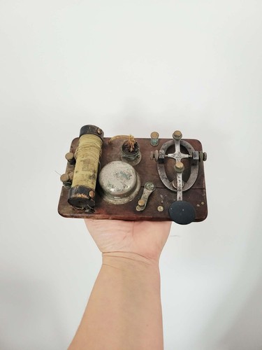 Antique morse code telegraph - morse,