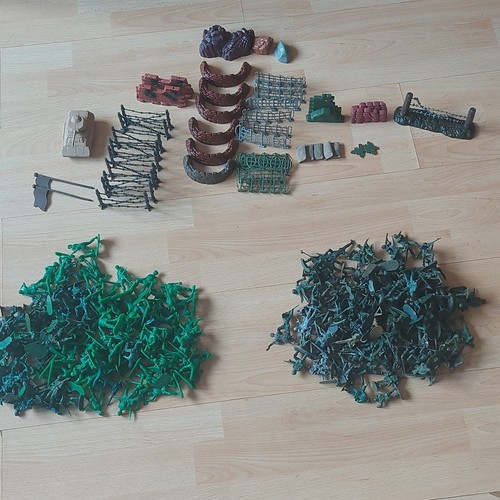 Painted plastic toy - plastic, soldier