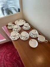 VINTAGE COLCLOUGH BONE CHINA TEA SET IVY LEAF 19PCS IN TOTAL