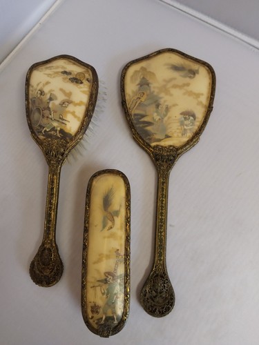 Vintage paddle hair brush - hair, hand