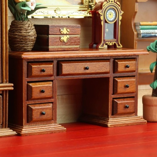 New vintage dollhouse - 1:12,