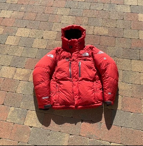Red the north - north, face
