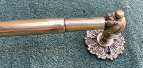Of2 59cm cast brass towel - of2,