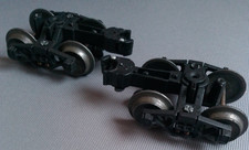 PAIR LIONEL DIE CAST METAL