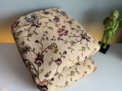 Large heavy tapestry style - heavy,