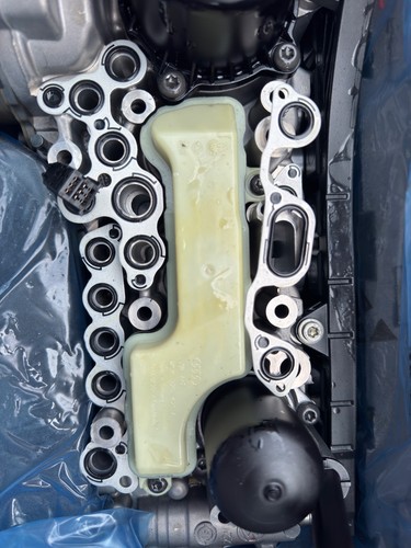 Mechatronic valve body - /,