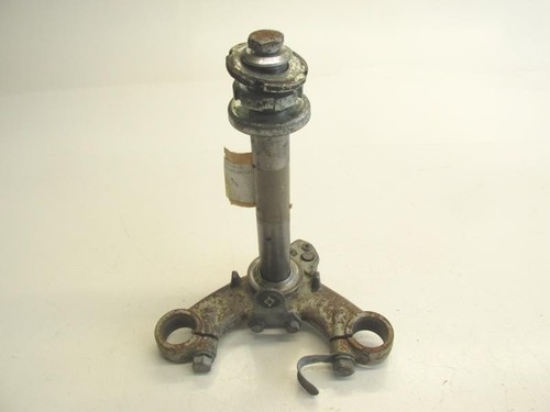 Lower fork tee - lower, yamaha