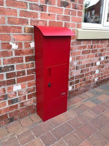 Metz large red letter box - metz,
