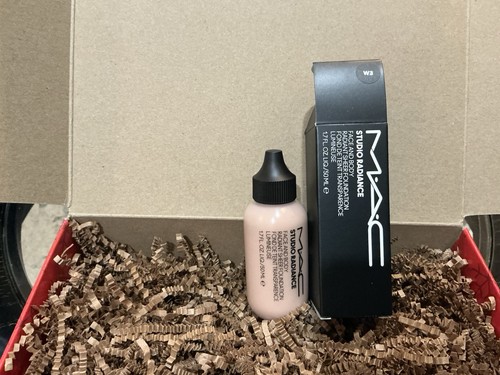 Mac studio radiance face and - mac,