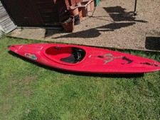 Pyranha Stunt Bat Kayak And