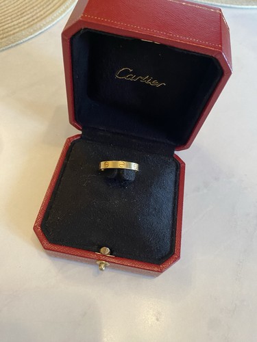 Cartier love ring 18ct size - love,