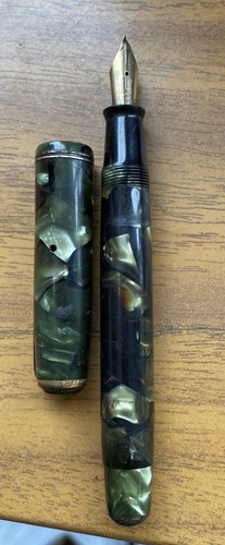 Parker vacumatic 14k gold - gold, nib