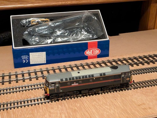 Heljan 33541 class - heljan,