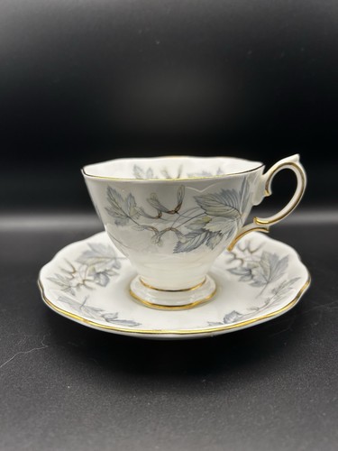 Vintage royal albert - royal, silver