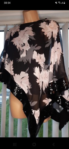 Black with floral print - with,