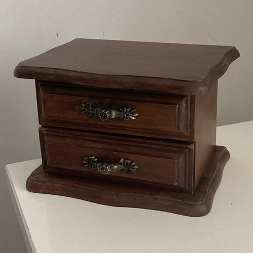 Vintage wooden jewellery - jewellery, box