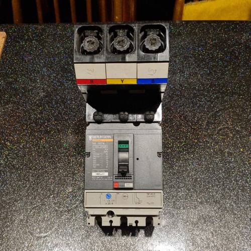 Schneider merlin gerin compact - schneider,