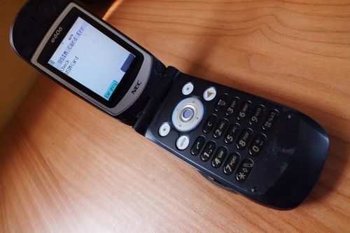 Nec e606 flip phone - nec,