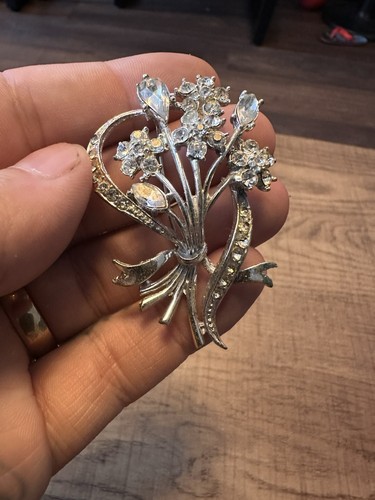 Ladies vintage silver tone - vintage,