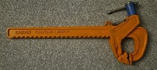 CARVER Heavy Duty Clamp  T186