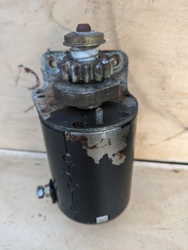 Briggs stratton starter - &,