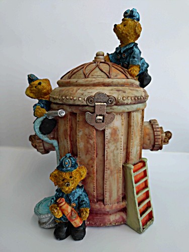 Vintage cold cast - cast, resin