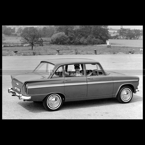 Photo 037006 hillman super - photo,