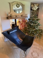 Black Leather Semana Chair by