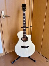 Yamaha APX1000 White Acoustic