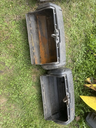John deere ride mower grass - on,