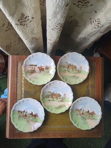 Royal doulton fox - doulton, hunting