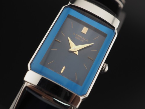 Vintage 1997 near mint seiko - mint,