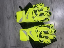 Nike Goalkeeper Gloves Men’s
