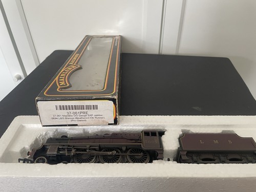 Mainline 37061 loco - loco, &