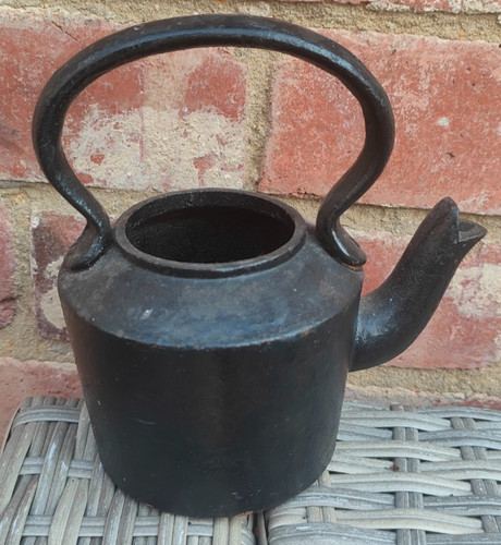 Antique cast iron - antique, kettel