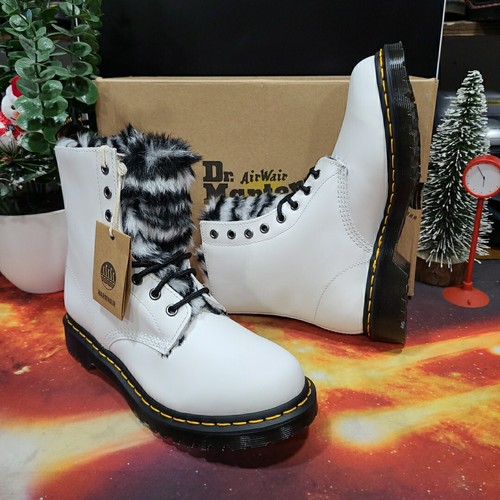 New box dr martens - new, in