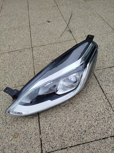 Ford fiesta headlight headlamp - ford,