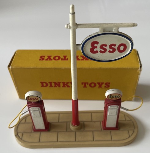 Rare dinky toys 781 - toys, petrol